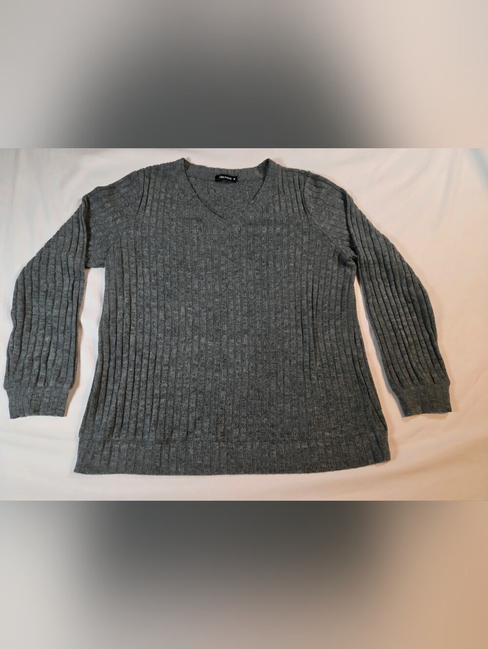 Women's Gray Ribbed V-Neck Sweater, XL